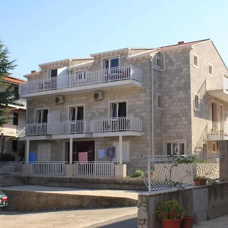 8576b Apartment *